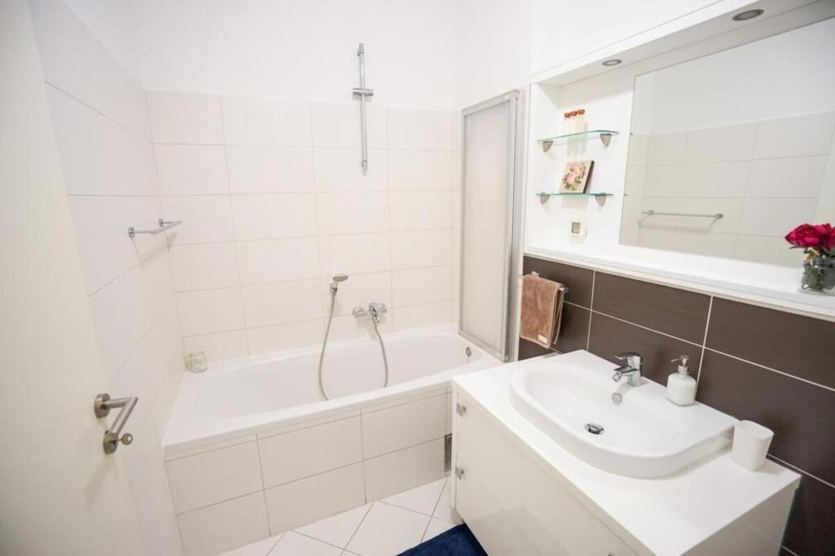 Apartment Zara White Eksteriør billede